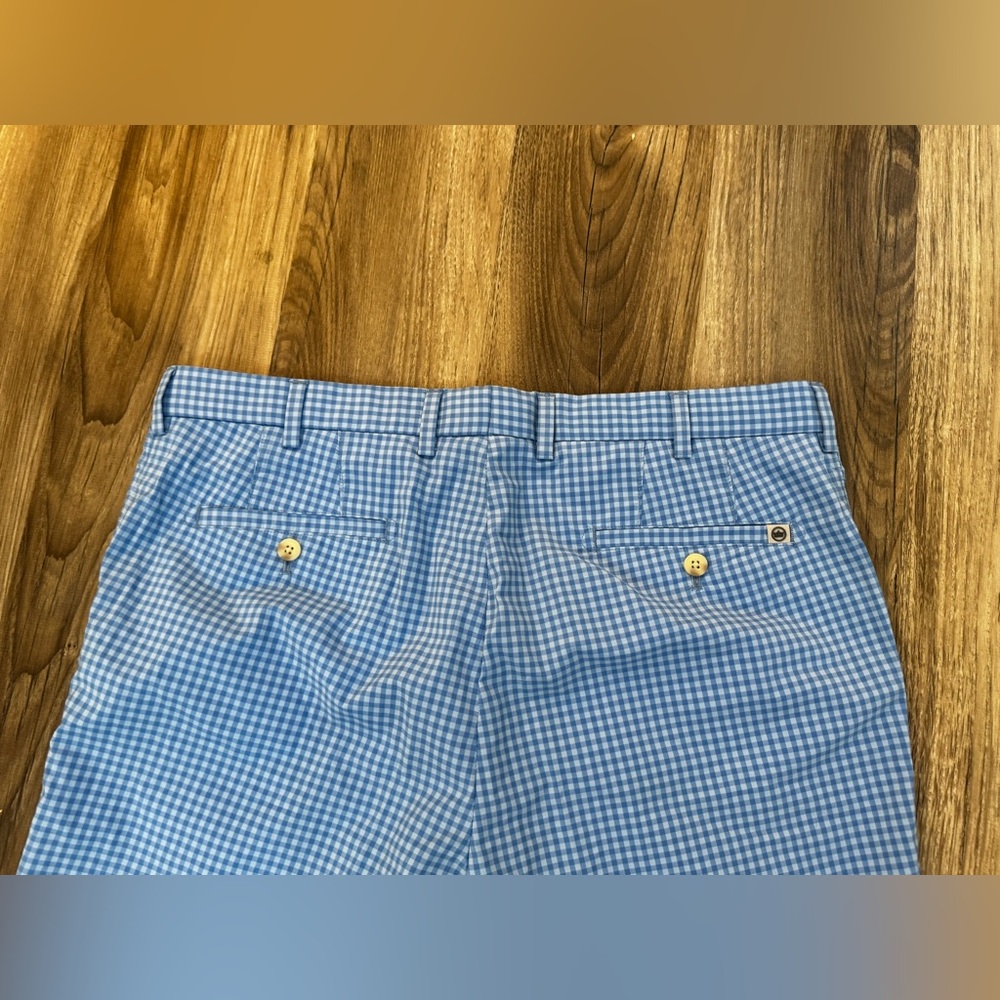 Peter Millar Featherweight Golf Shorts Size 36 - Picture 6 of 11
